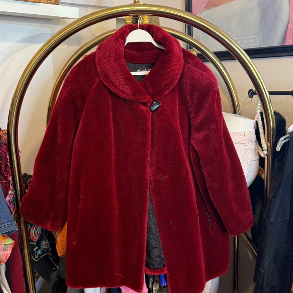 Candace Orig. Red Faux Fur Coat LG - Picture 5 of 10
